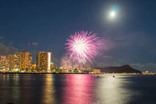 2 Hours Small Group Fireworks Night in Waikiki - Photo 1 of 13